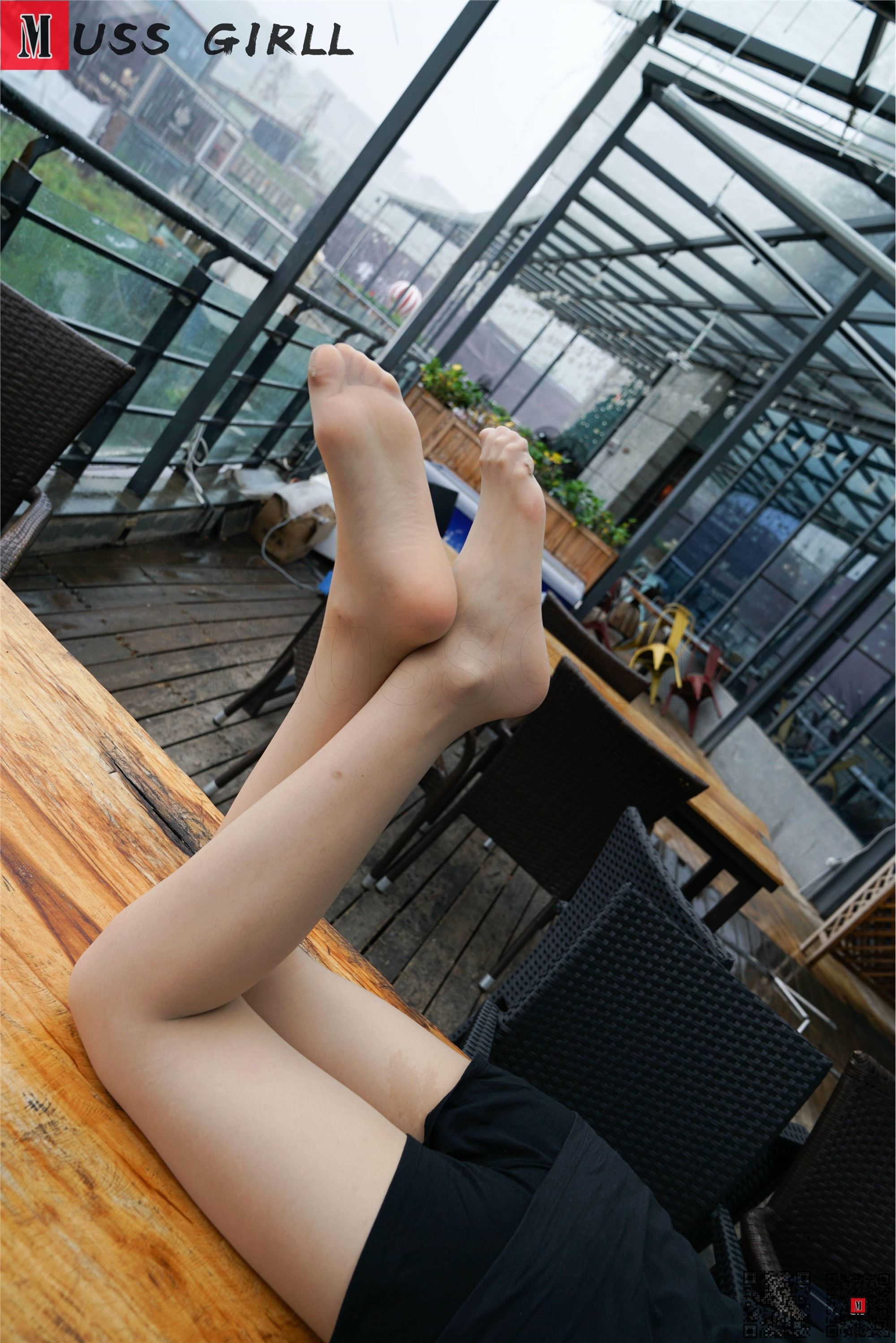 MussGirl慕丝女郎  NO.256-热裤肉丝美女